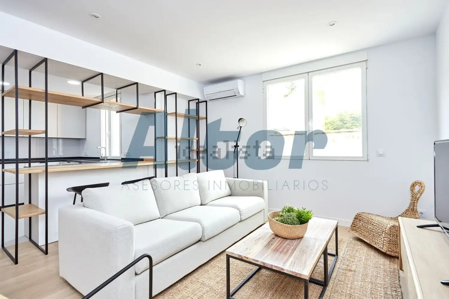 Flat for rent in DE CONCHA ESPINA, El Viso