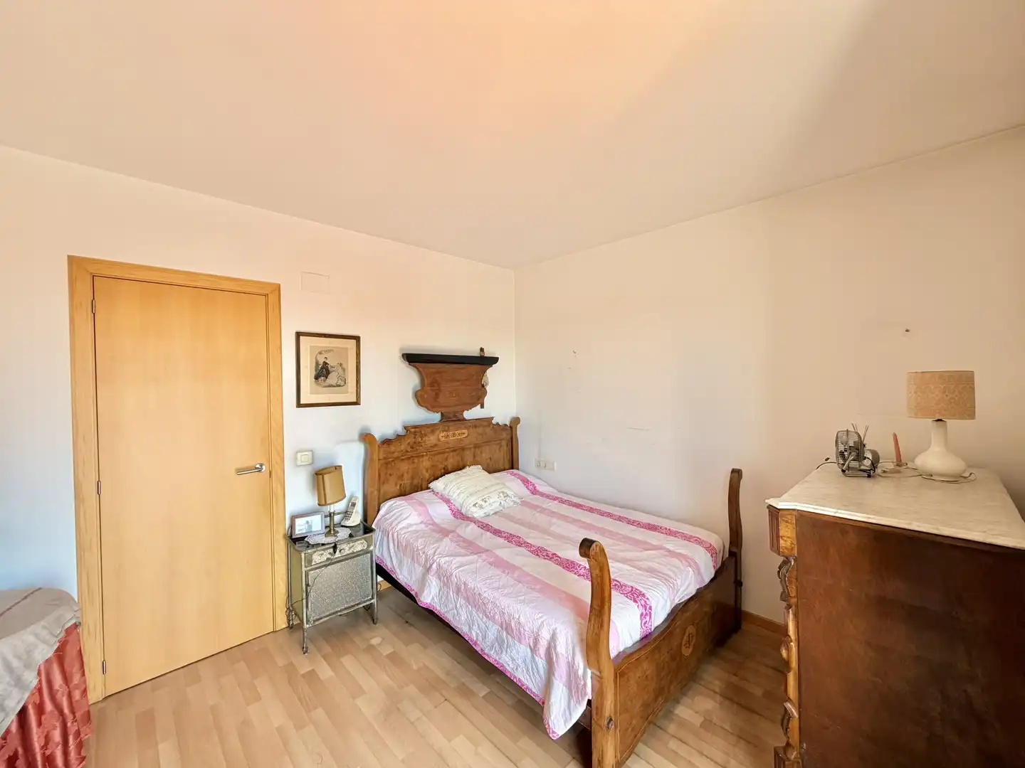 Habitación de Piso en venta en Figueres con Calefacción, Terraza y Horno