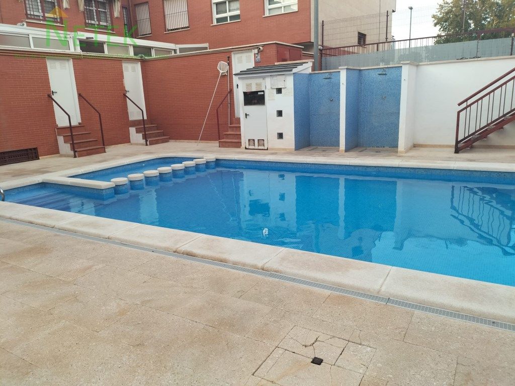 Piscina de Dúplex en venda en  Murcia Capital amb Terrassa, Piscina i Balcó