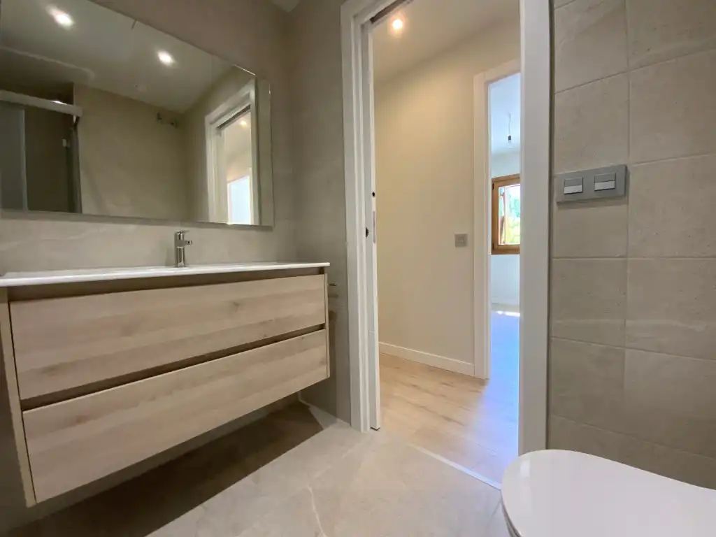 Bany de Apartament en venda en Benasque amb Terrassa