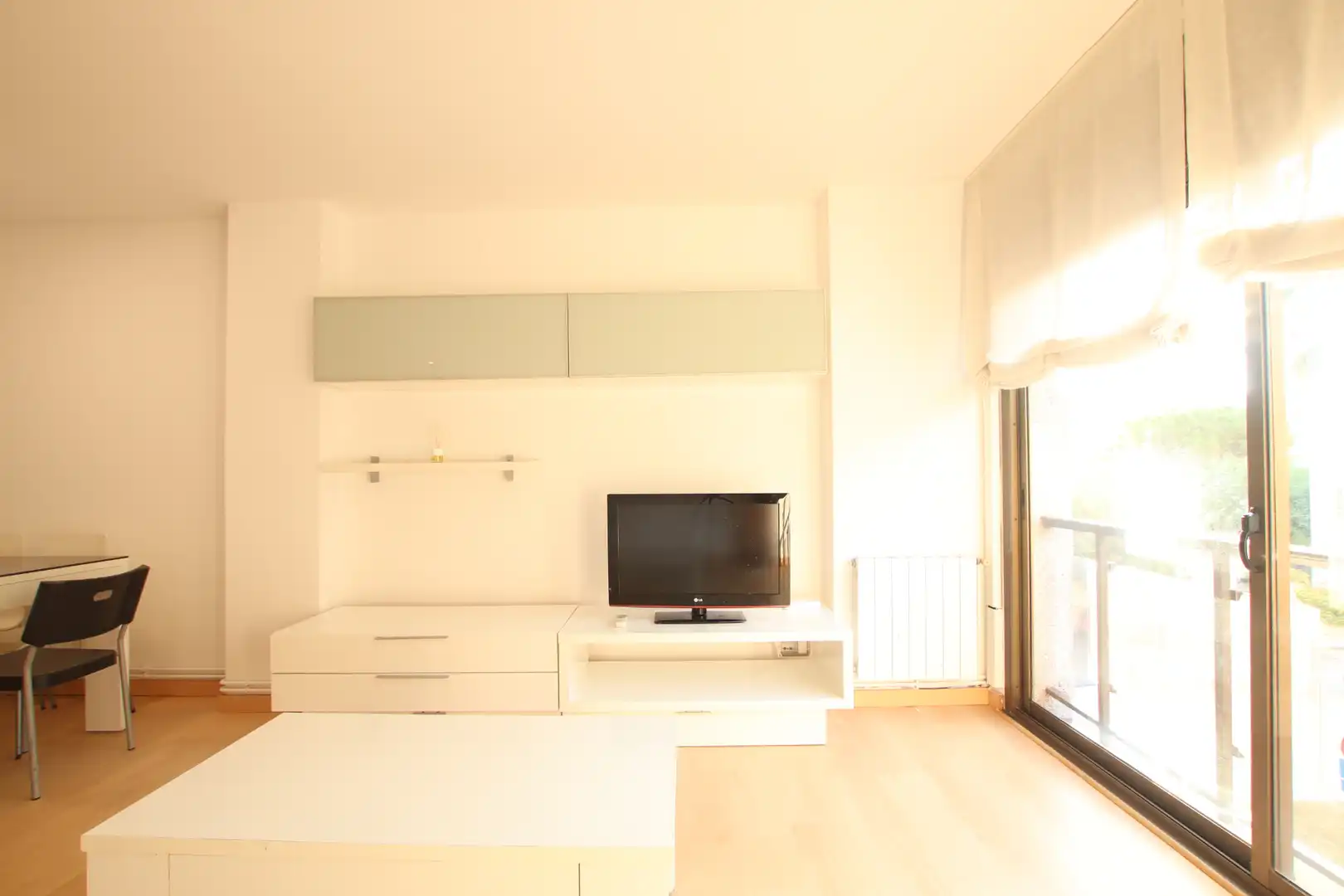 Sala de estar de Piso en venta en Sant Pere de Ribes con Aire acondicionado, Calefacción y Parquet