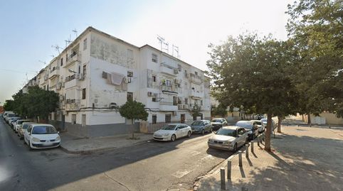 Foto 3 de Piso en venta en Calle Ciclamor, Triana Oeste, Sevilla Capital