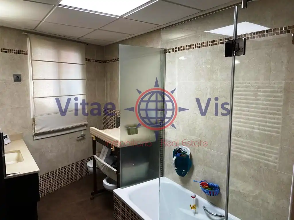 Penthouse with lift for sale in Avenida Europa, imagen 9
