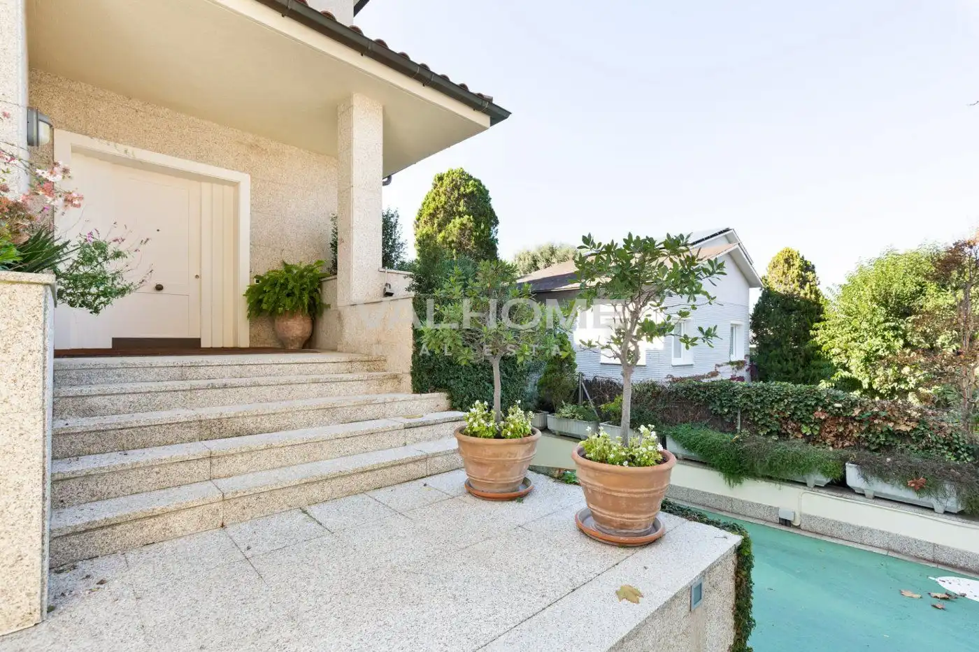 Vista exterior de Casa o chalet en venta en Sant Cugat del Vallès con Aire acondicionado, Calefacción y Jardín privado