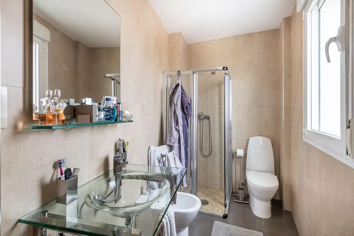 Baño de Casa o chalet en venta en Granada con Aire acondicionado, Terraza y Balcón