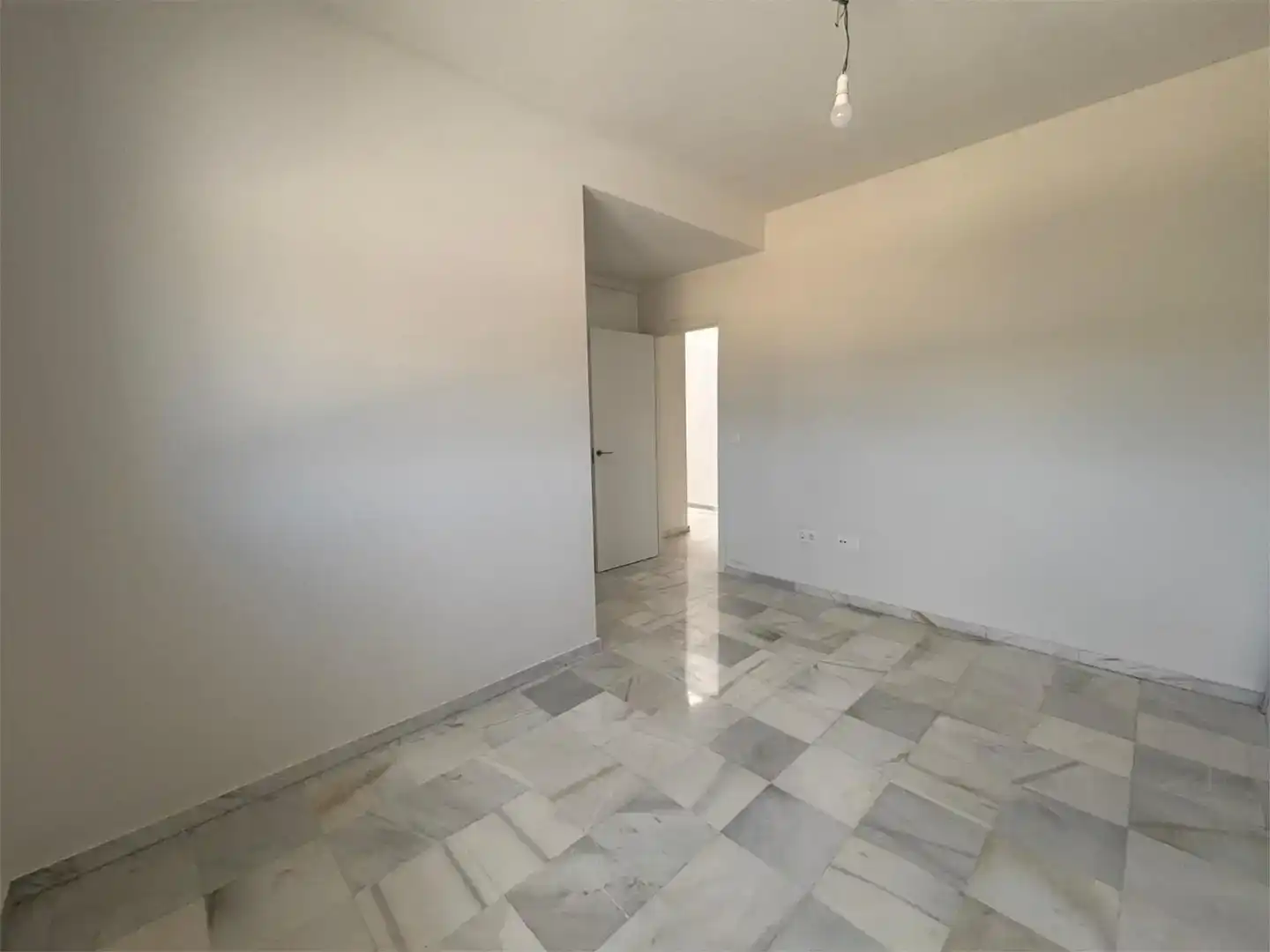 Casa o xalet en venda en Castilleja de la Cuesta amb Aire condicionat