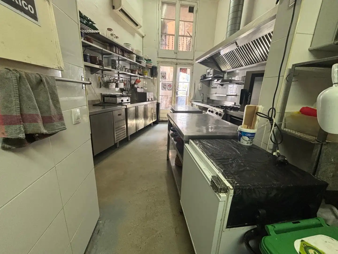 Business premises for transfer in Eixample, imagen 30