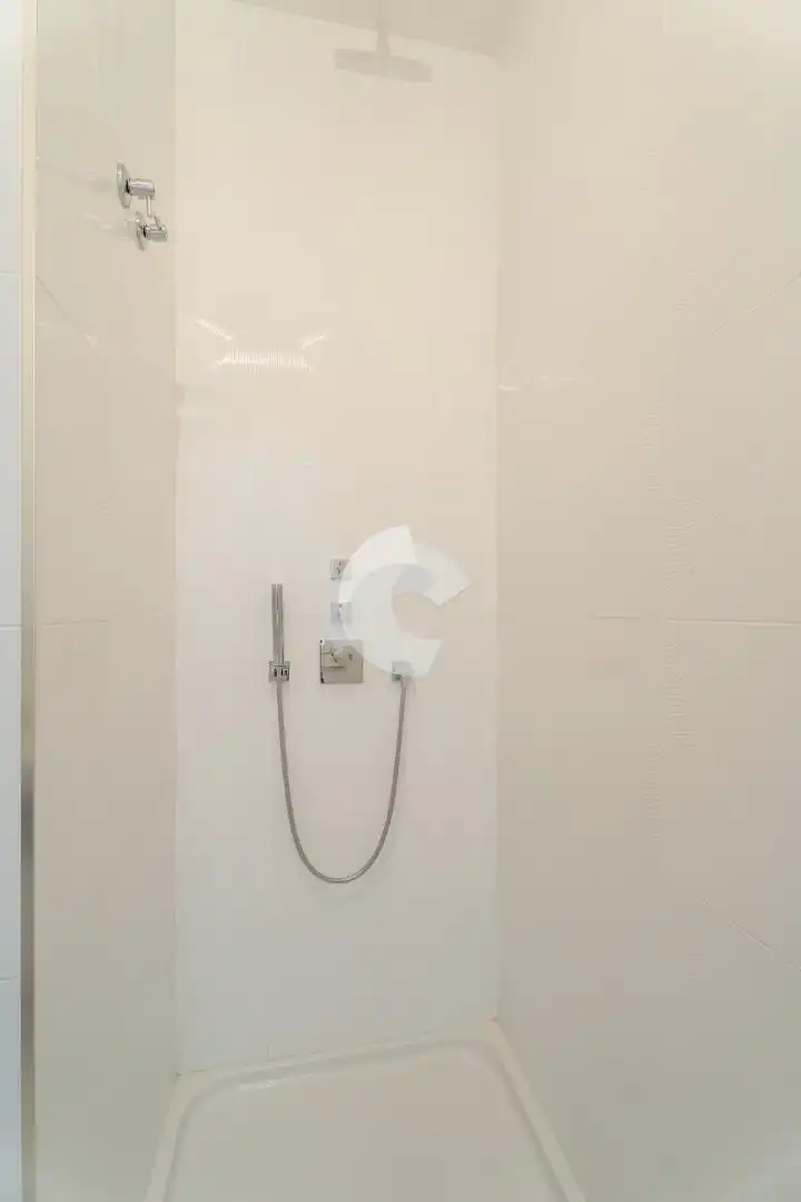 Bathroom of Flat for sale in Ourense Capital   with Heating, Parquet flooring and Storage room