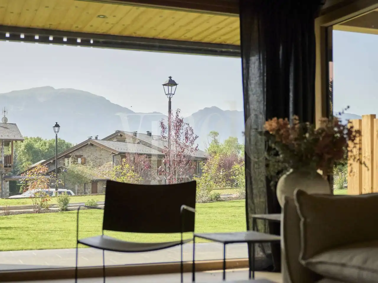 Jardí de Casa o xalet en venda en Isòvol amb Calefacció, Jardí privat i Parquet
