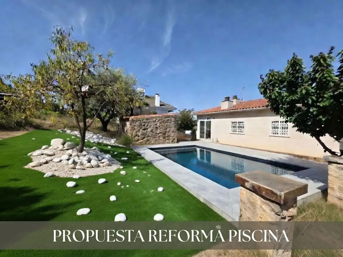 Piscina de Casa o chalet en venta en Vallirana con Aire acondicionado, Calefacción y Jardín privado