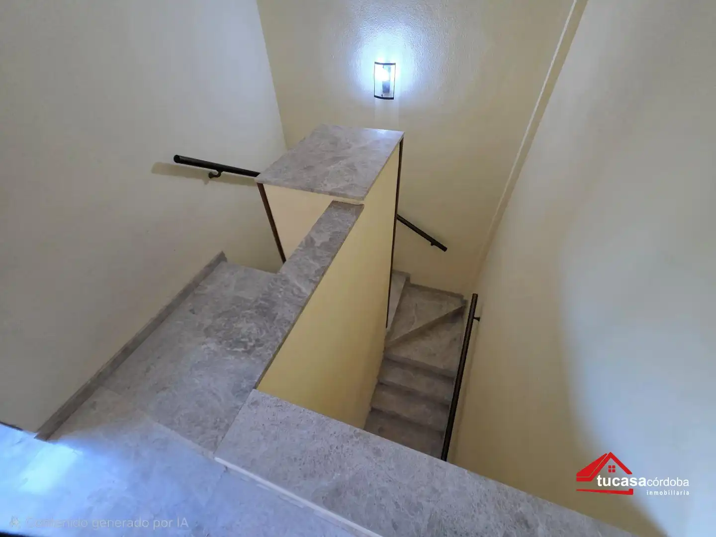 Einfamilien-Reihenhaus zum Verkauf in Guadalcázar mit Klimaanlage und Terrasse