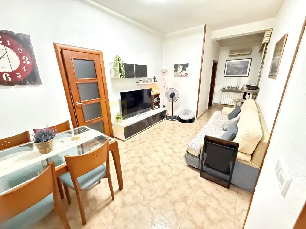 Sala d'estar de Apartament en venda en L'Hospitalet de Llobregat