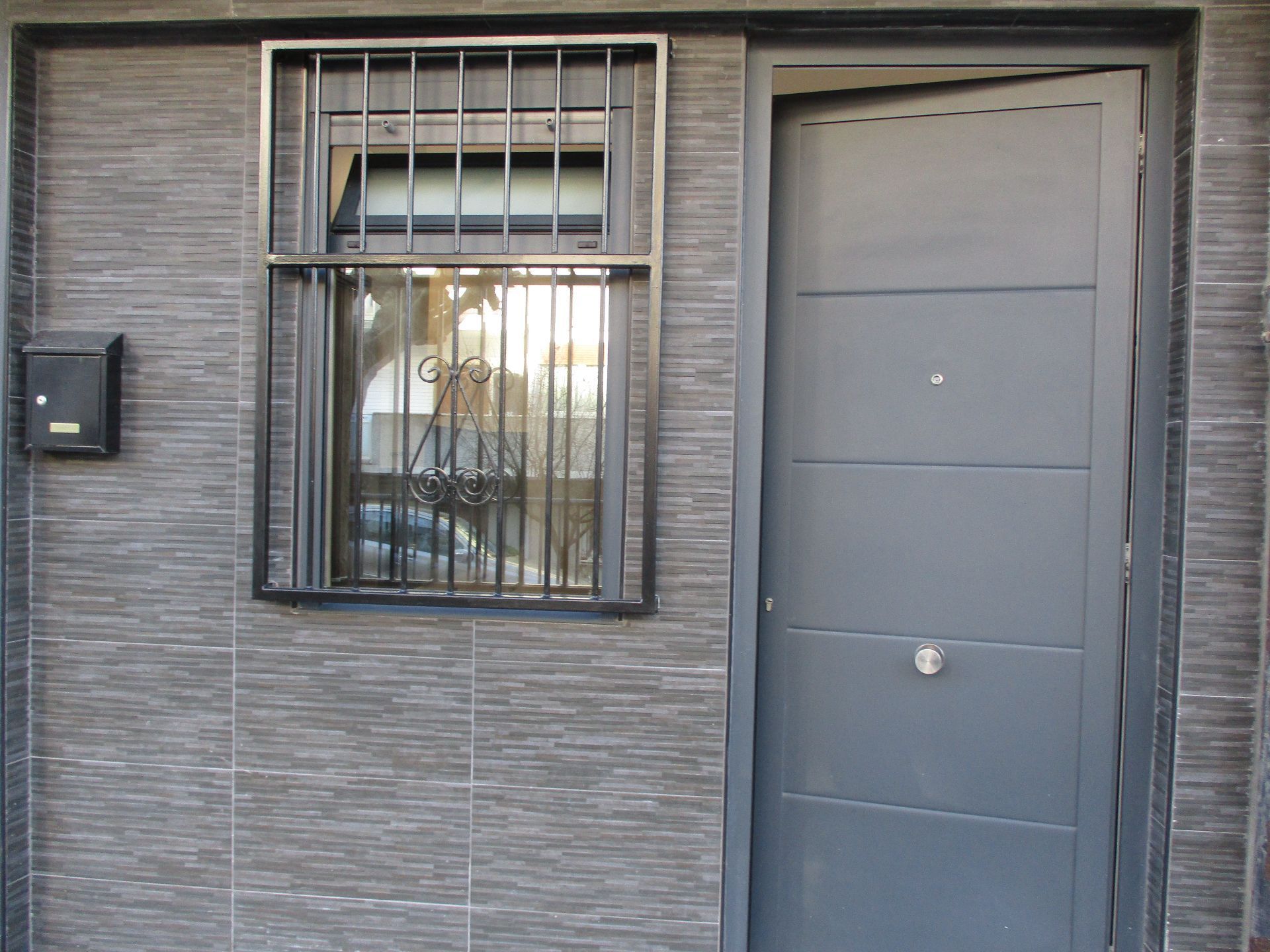 Study to rent in Los Luises, Intxaurrondo