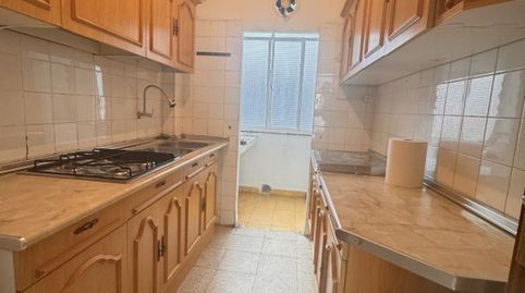 Foto 2 de Piso en venta en Calle Murillo, Linarejos, Linares