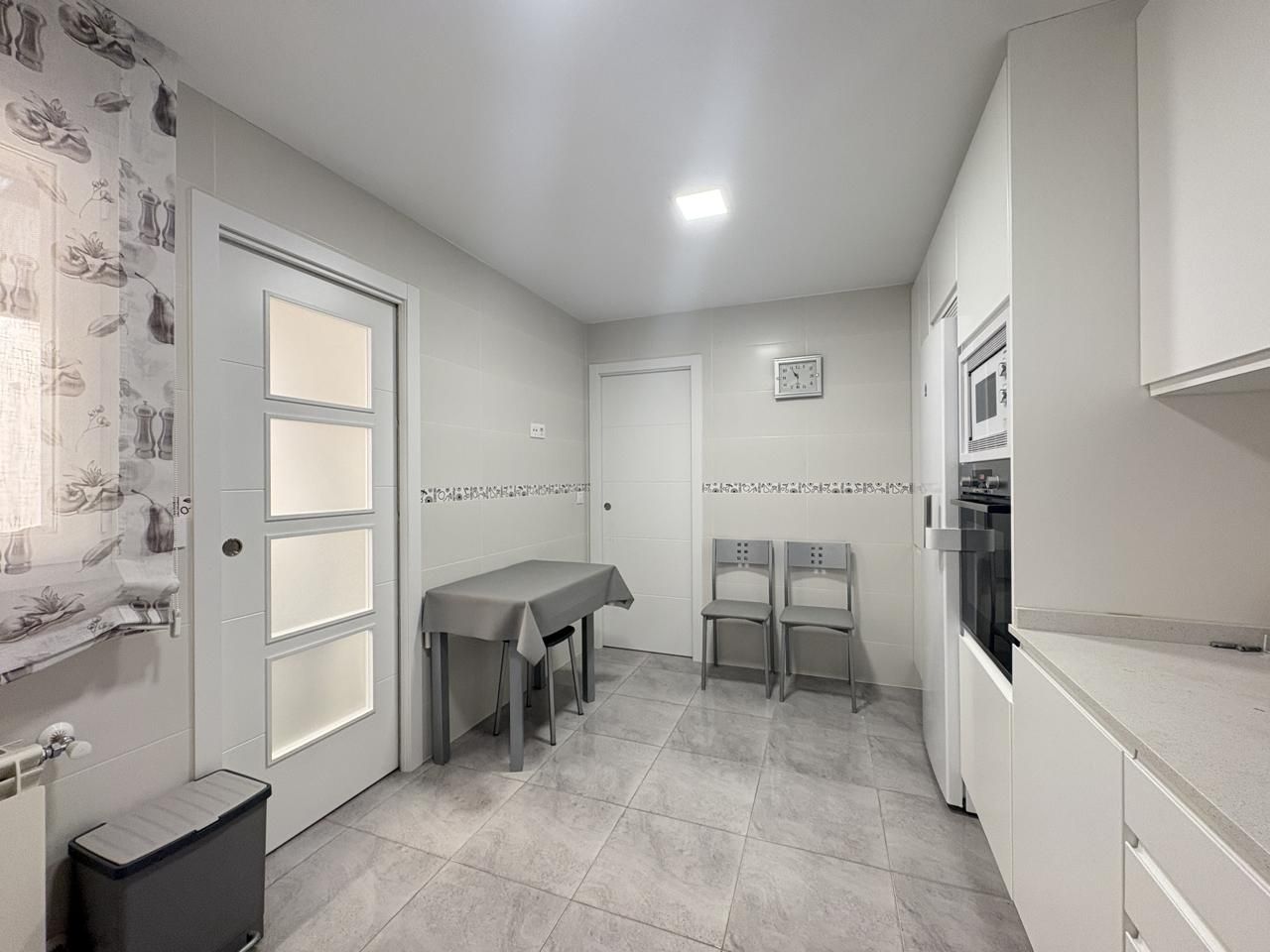 Cocina de Piso de alquiler en Aranjuez con Aire acondicionado, Calefacción y Terraza