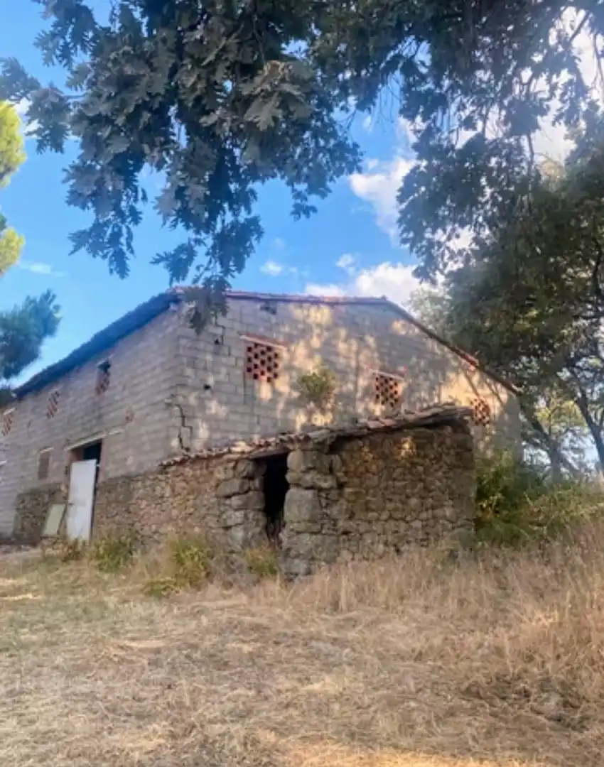 Terreni e lotti in vendita a Avenida de la Vera 17