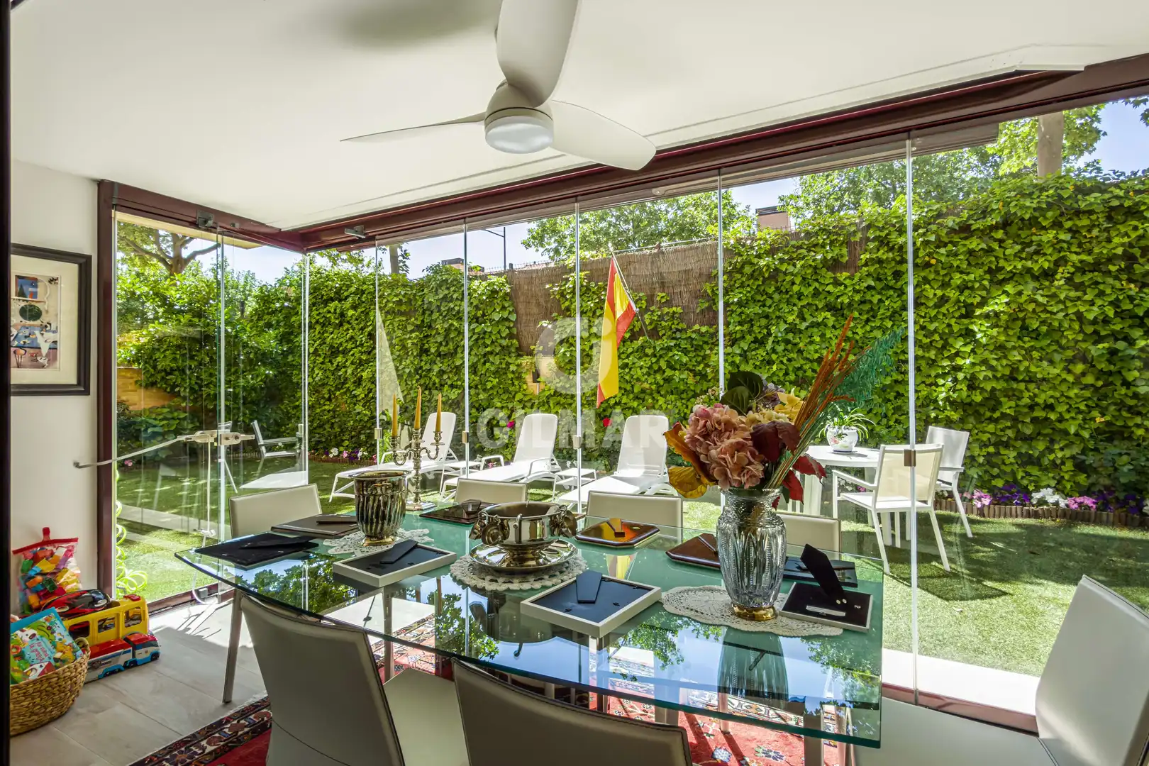 Terrasse von Erdgeschoss zum Verkauf in Boadilla del Monte mit Heizung, Privatgarten und Schwimmbad