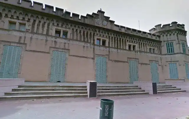 Vista exterior de Piso en venta en L'Hospitalet de Llobregat