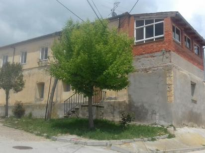 Vista exterior de Casa o xalet en venda en Roda de Eresma amb Terrassa, Traster i Balcó