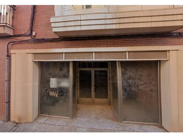 Business premises for sale in Calle General Aguilera