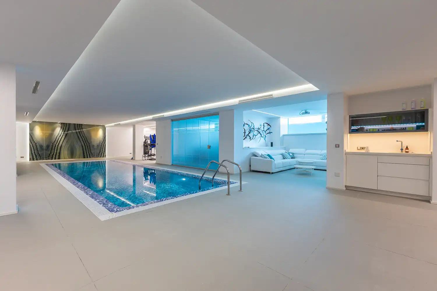 Swimming pool of Houses for rent in Dénia  with Air Conditioner, Heating and Private garden