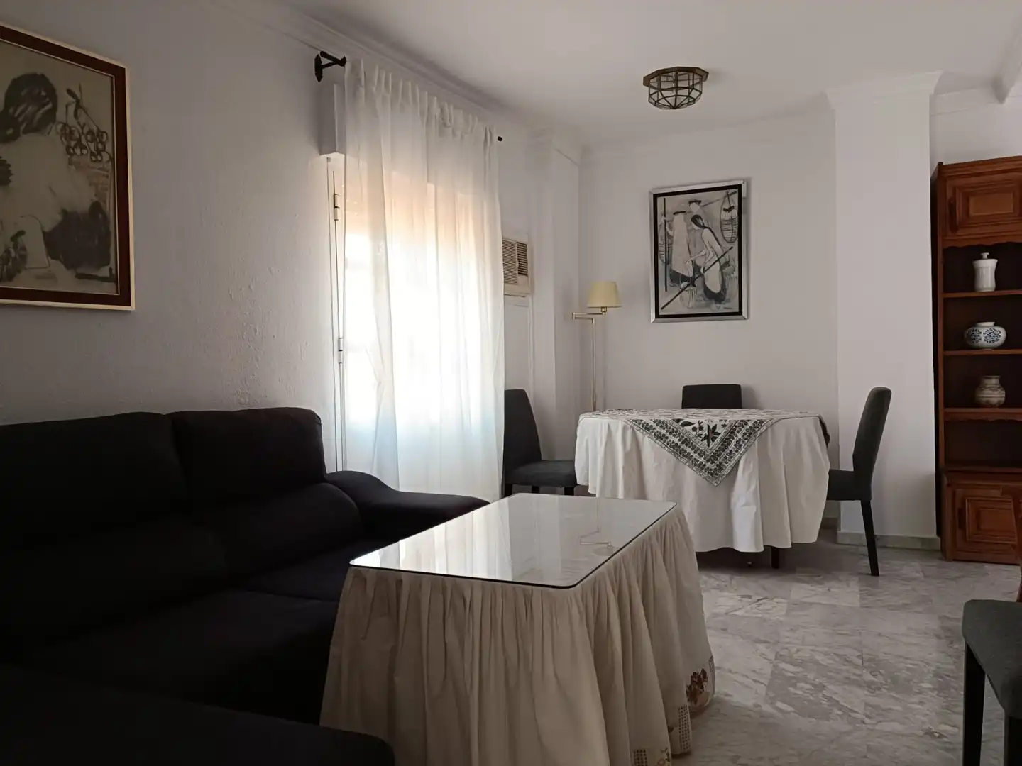 Schlafzimmer von Dachboden zur Miete in Sevilla mit Klimaanlage, Heizung und Terrasse