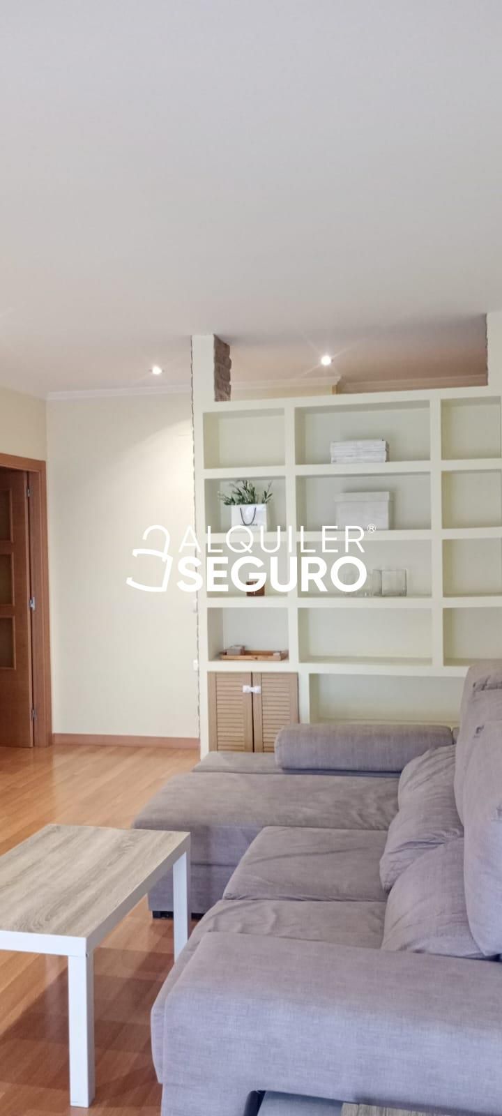 Dormitori de Pis de lloguer en  Murcia Capital amb Aire condicionat, Traster i Moblat
