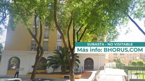 Foto 3 de Piso en venta en Cueva de la Pileta, 1, Urbadiez - Entrepuentes, Sevilla Capital