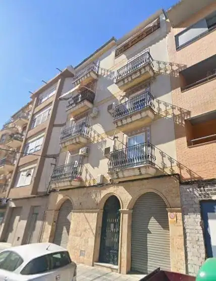 Piso con terraza en venta en Úbeda, imagen 2