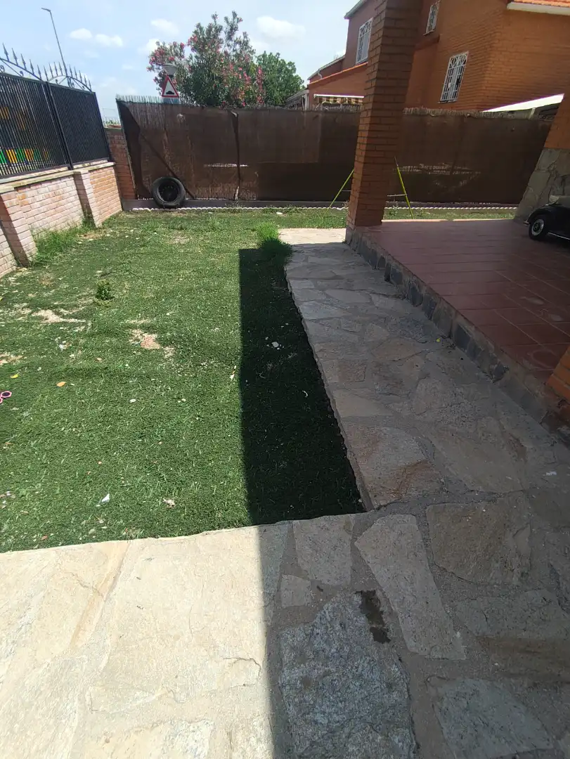 Terrassa de Casa o xalet en venda en Las Ventas de Retamosa amb Aire condicionat, Calefacció i Jardí privat