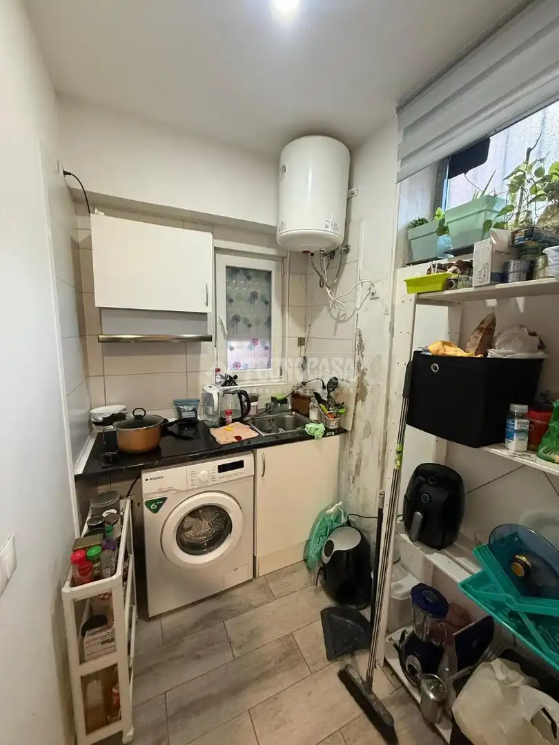 Cuina de Local en venda en Madrid amb Calefacció