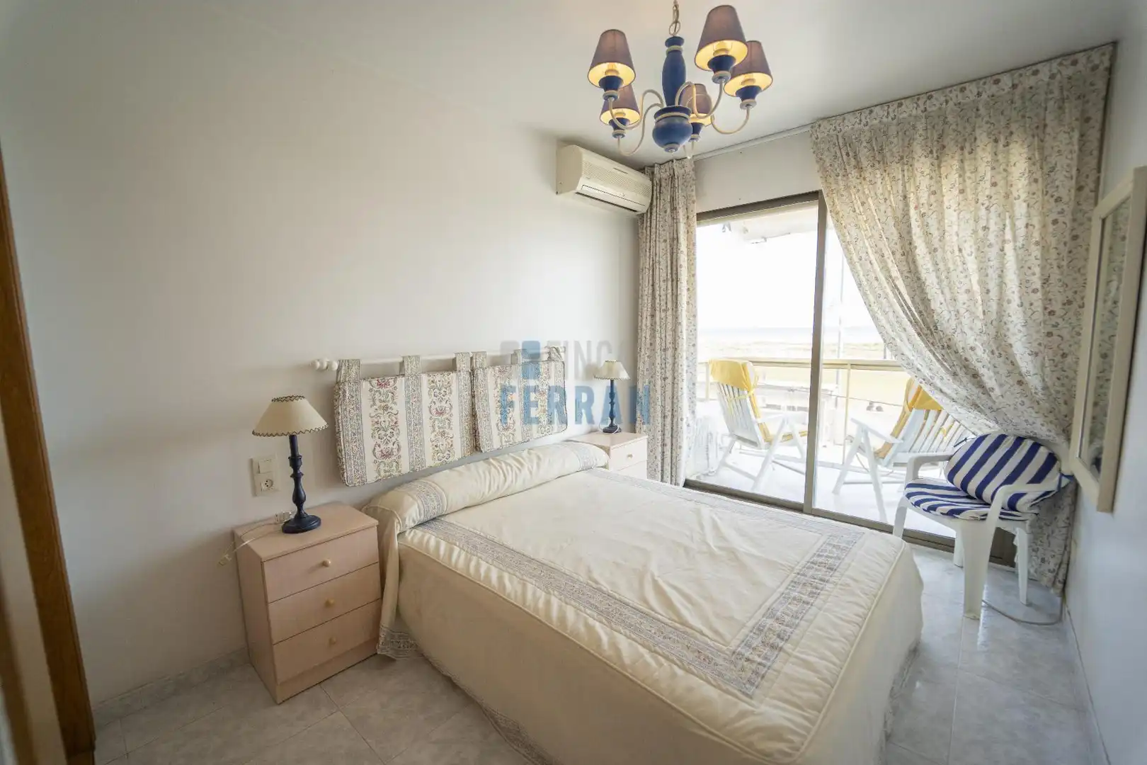 Bedroom of Apartments for sale in El Vendrell  with Air Conditioner, Terrace and Furnished