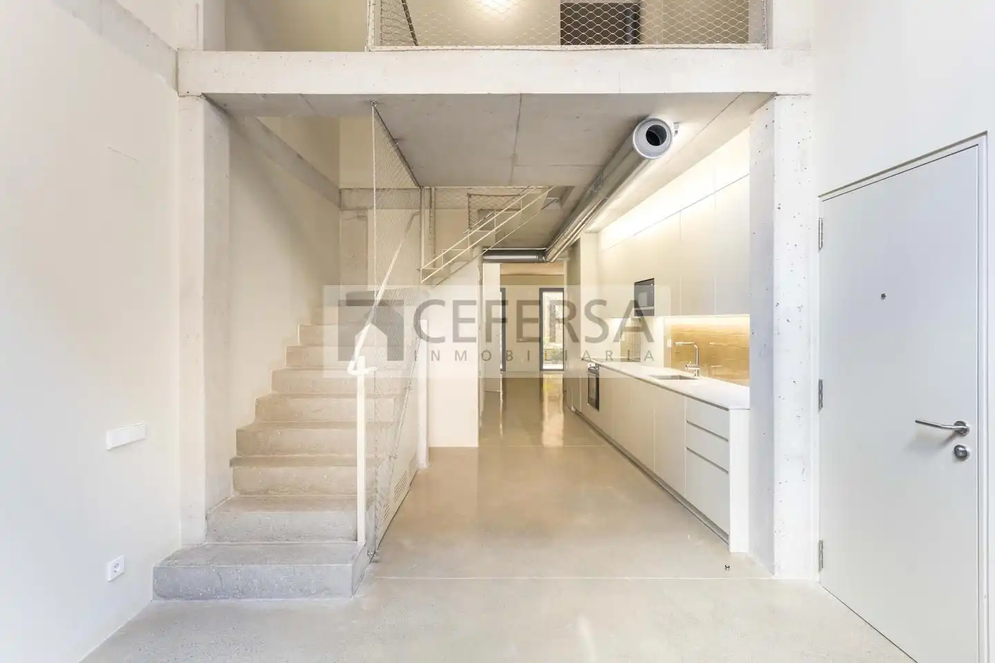 Planta baja en venta en De Sardenya, Sagrada Família
