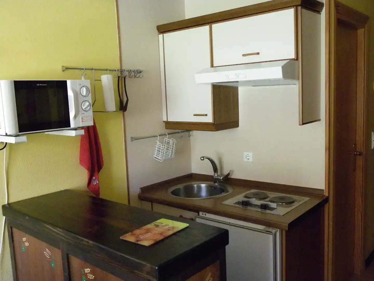 Kitchen of Flat for sale in Jaca  with Parquet flooring, Storage room and Furnished