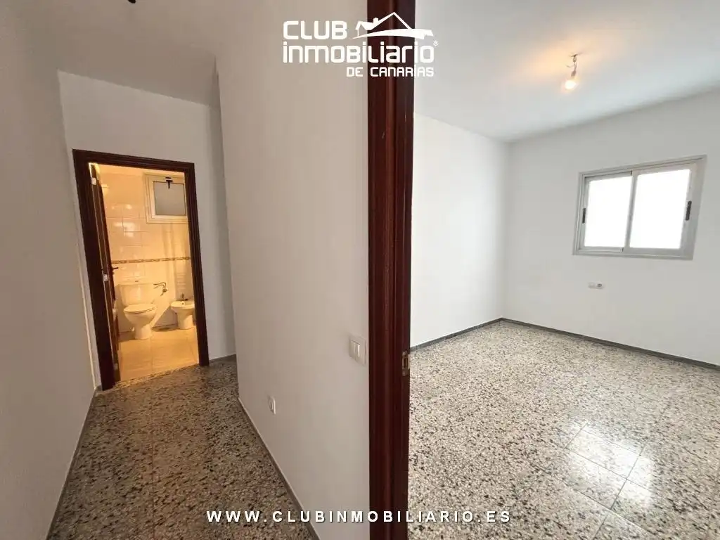 Flat for rent in Carretera General del sur, Tincer