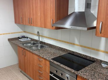 Pis amb balcó de lloguer a Can Pantiquet