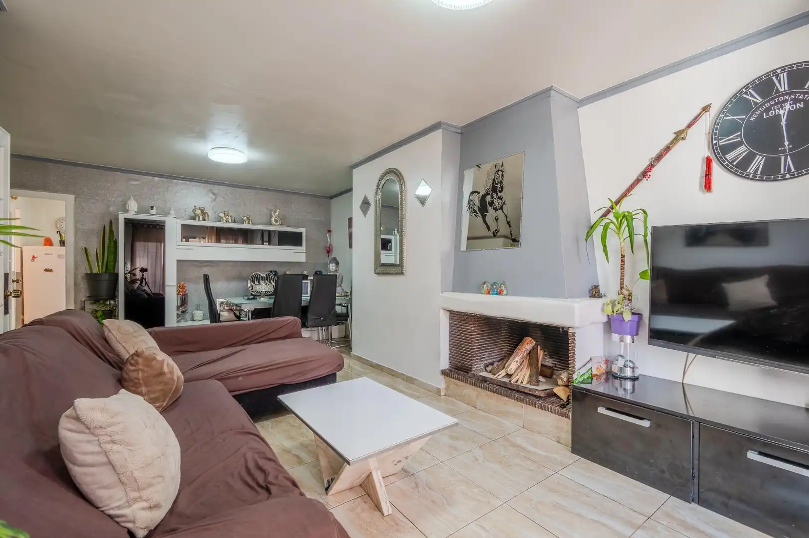 Sala d'estar de Àtic en venda en Salt amb Calefacció, Terrassa i Moblat