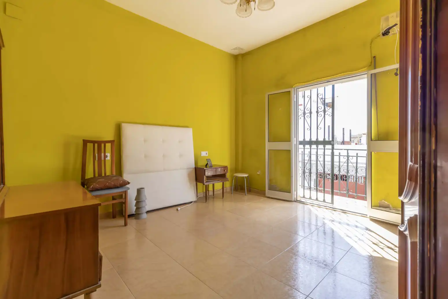 Habitación de Casa adosada en venta en Sevilla con Aire acondicionado