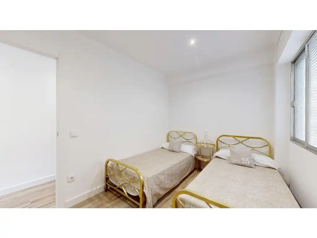 Schlafzimmer von Wohnung zum Verkauf in Montán