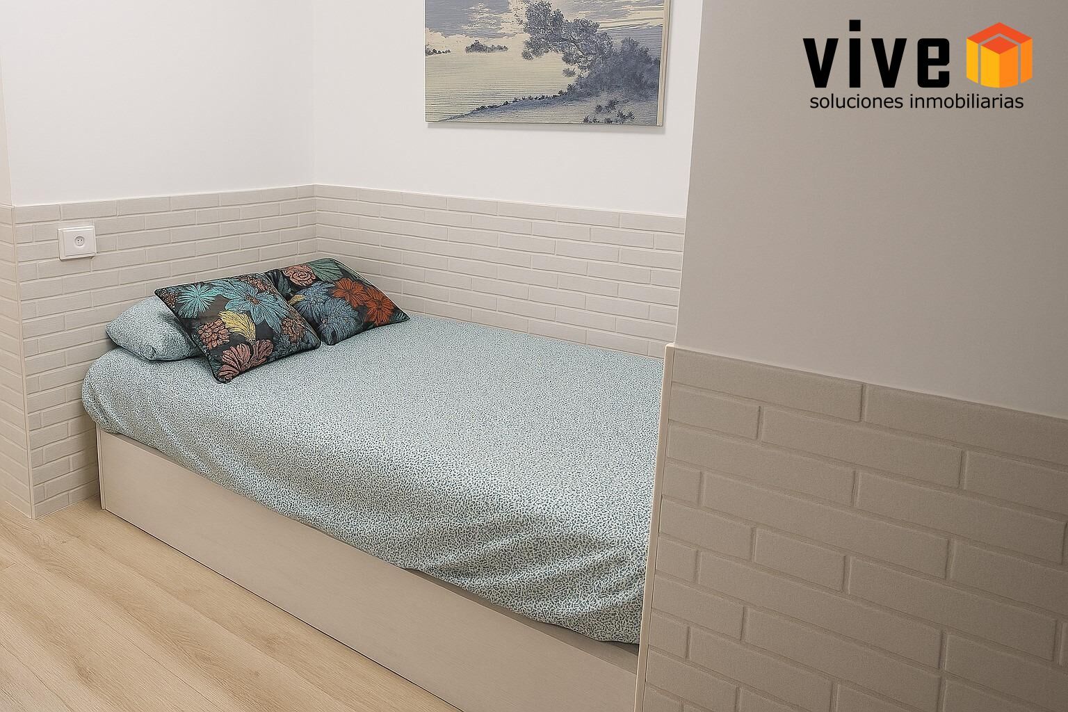 Bedroom of Office for sale in  Sevilla Capital  with Air Conditioner and Furnished