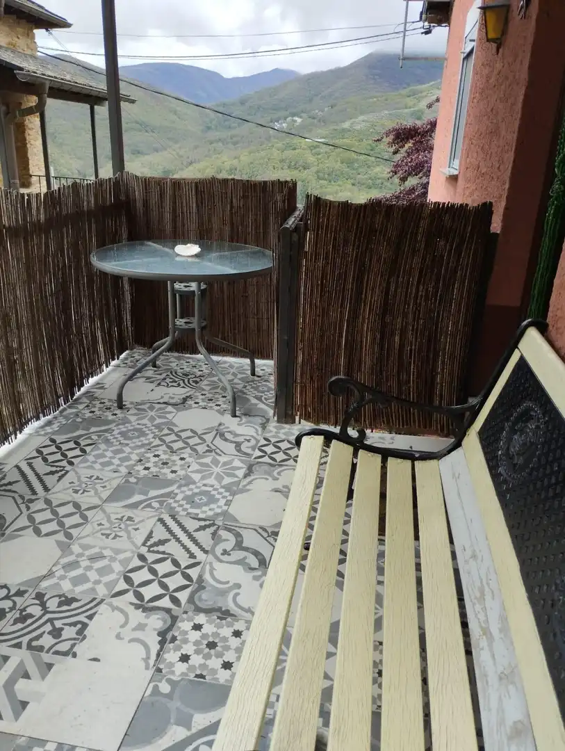 Terrasse von Haus oder Chalet zum Verkauf in Vega de Valcarce mit Privatgarten und Möbliert