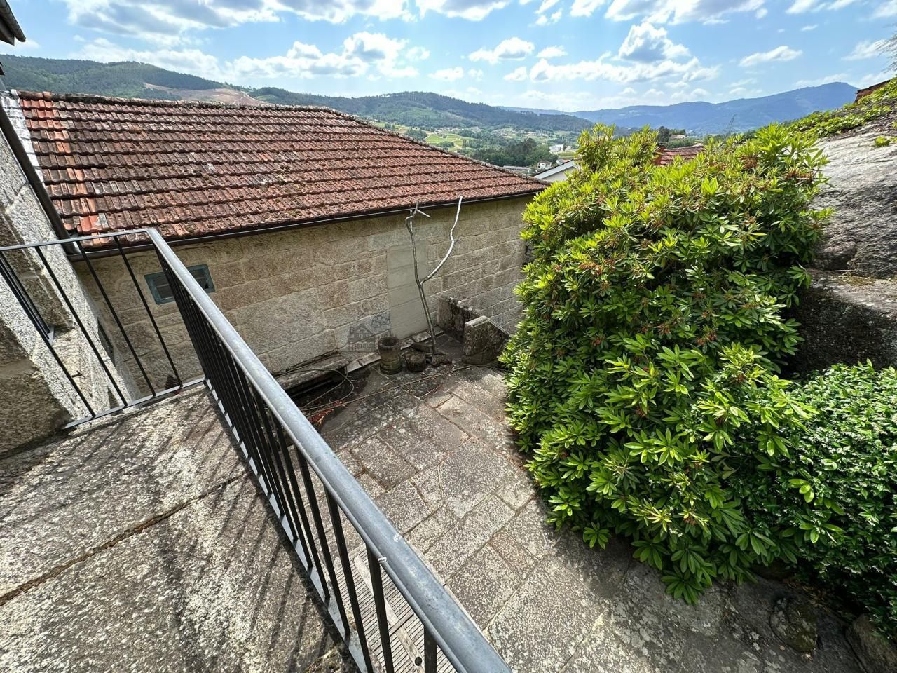 Terrassa de Casa o xalet en venda en Beade  amb Calefacció, Jardí privat i Terrassa