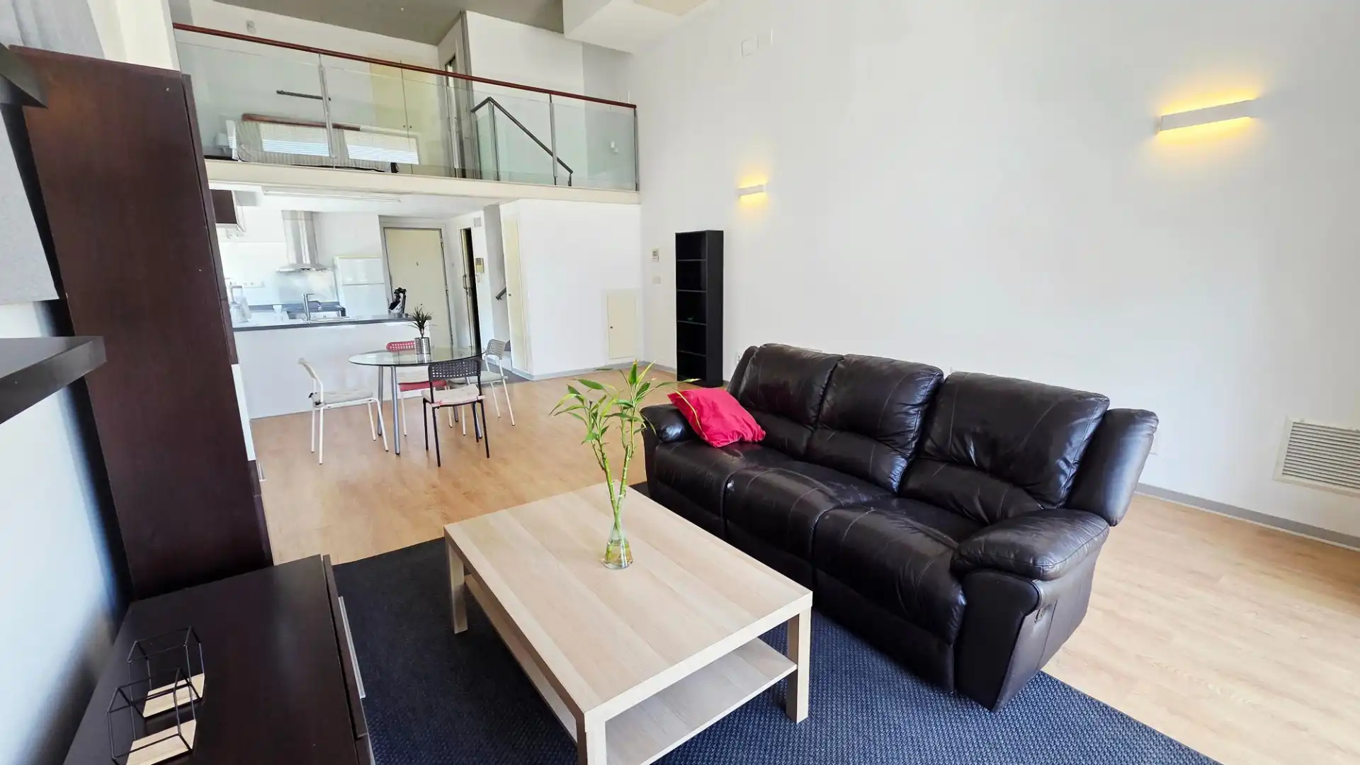 Lofts for sale in Carrer de la Creu Roja, Vara de Quart