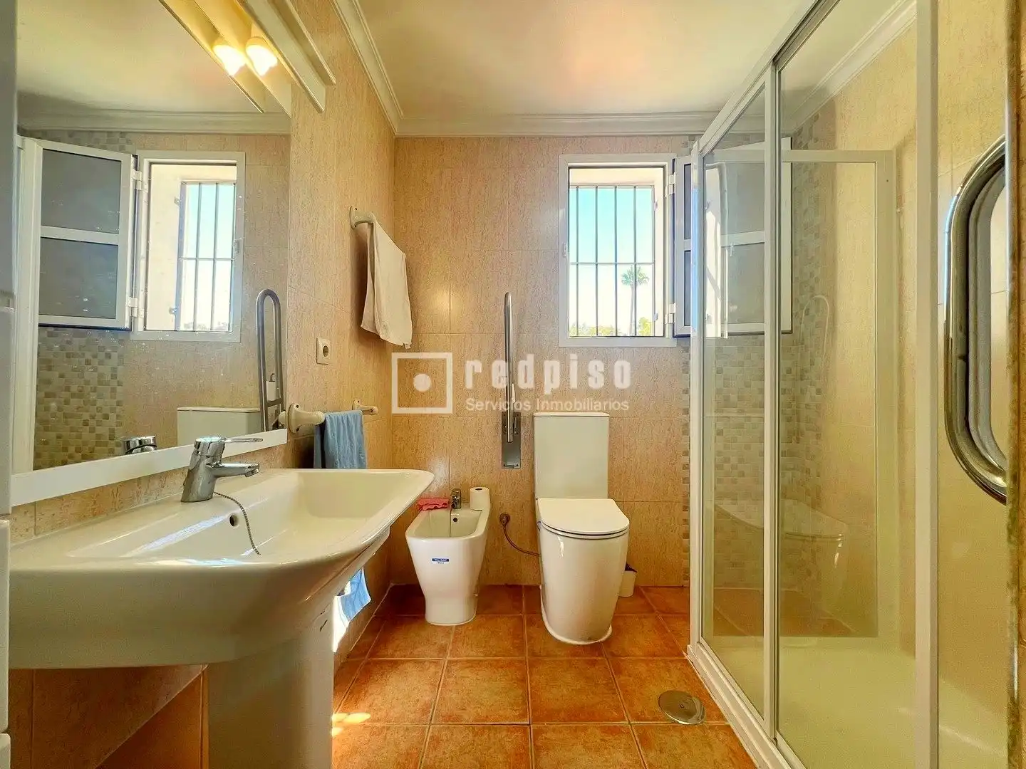 Baño de Piso en venta en Málaga con Aire acondicionado, Calefacción y Terraza