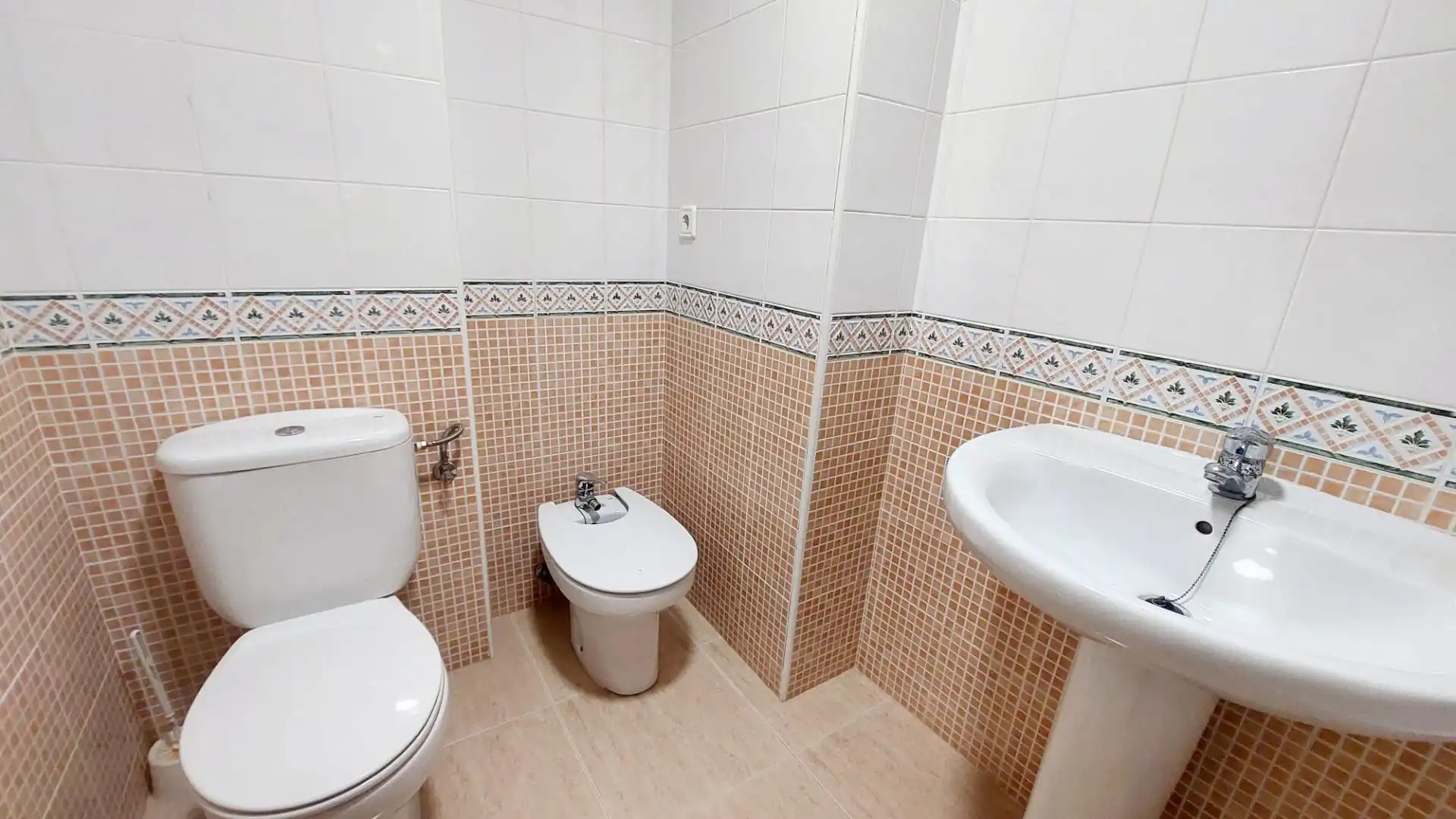 Bathroom of Flat for sale in Murcia  with Storage room and Balcony