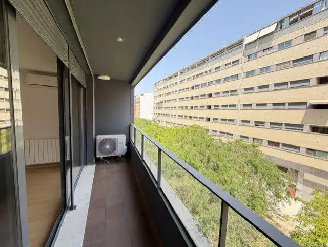 Vista exterior de Piso de alquiler en Badajoz con Aire acondicionado, Calefacción y Terraza