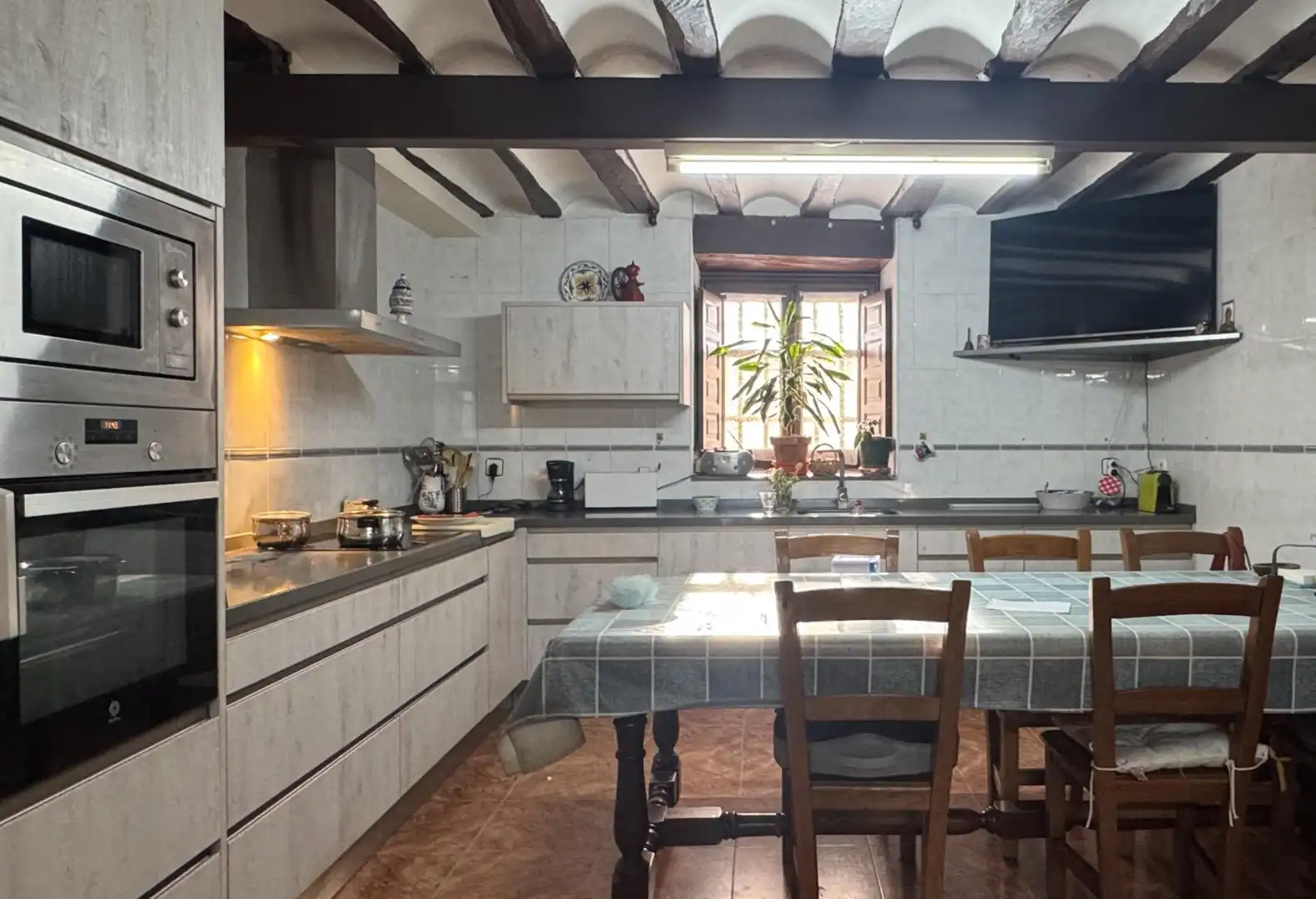 Cocina de Finca rústica en venta en Baños de Rioja con Calefacción, Jardín privado y Terraza