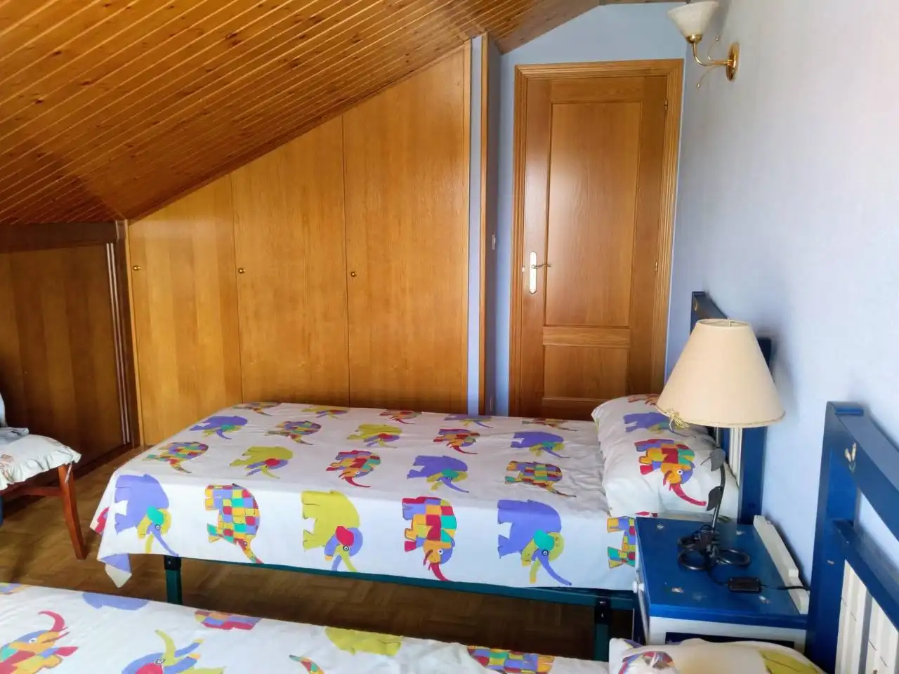 Dormitori de Casa o xalet en venda en Villariezo amb Calefacció, Jardí privat i Parquet