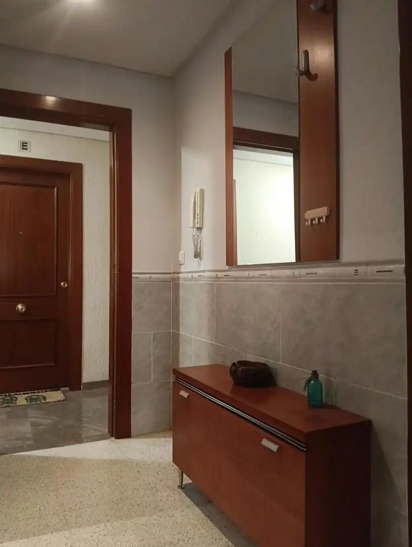 Flat for rent in Granada  with Air Conditioner, Heating and Terrace
