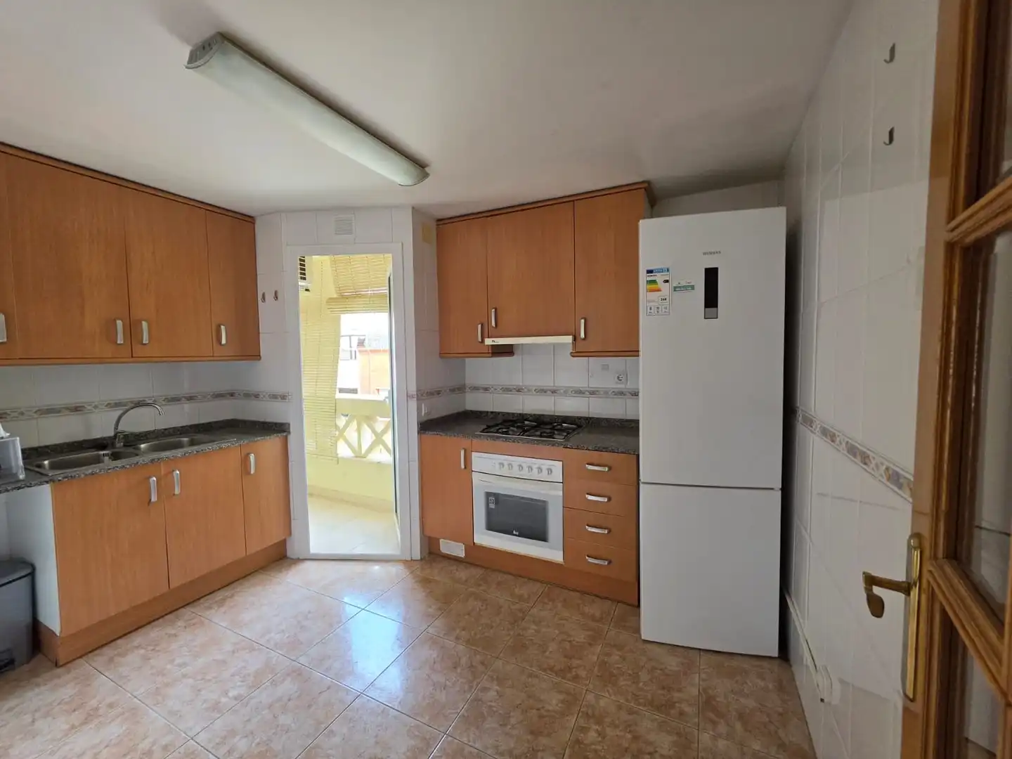Flat with terrace for sale in Passatge Empordà, imagen 2